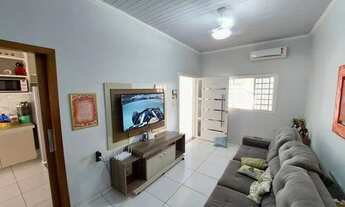 Imagem 4: Casa para venda tem 180 metros quadrados com 3 quartos em Jaguaré - São Paulo - SP