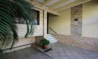 Imagem 2: Casa para venda com 450 metros quadrados com 2 quartos em Jardim Silveira - Barueri - SP