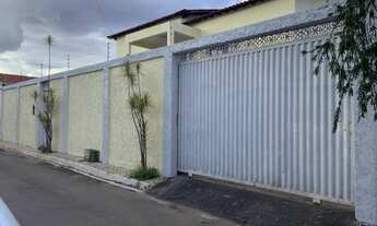 Imagem 2: Vendo excelente casa de 6 quartos na Arniqueira(ótima localização