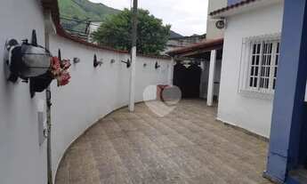 Imagem 3: Procurando imóvel em Rio da Pratas; Tenho Casa de 2 Quartos com Churrasqueira e Chuveirão?