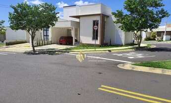 Imagem: Bela casa de esquina disponível para venda