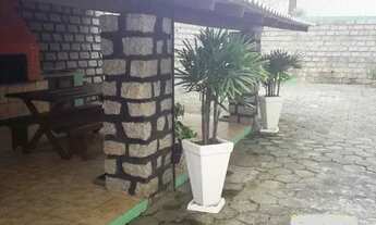 Imagem 7: Estreito apto Rua Antonieta de Barros