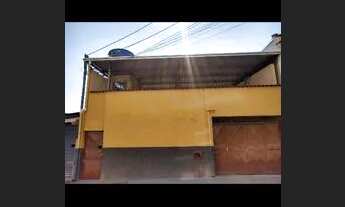 Imagem 5: Kitnet com área de serviço e um quarto toda murada