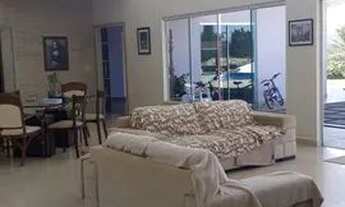 Imagem 6: Casa de condomínio para aluguel possui 460 metros quadrados com 4 quartos