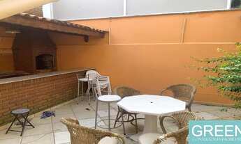 Imagem 2: Sobrado com 185m² de área total e 165m² de área construída. 3 quartos sendo 1 suíte. Churr