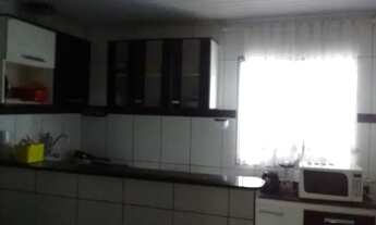 Imagem 6: Apartamento para aluguel. Mobiliado. Casa do fundo com outra casa na frente