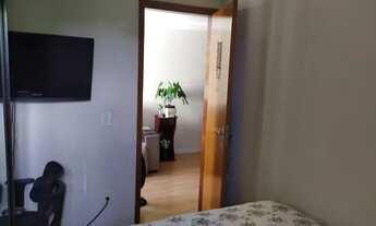 Imagem 2: Apartamento com 2 quartos, armários na cozinha, Uma vaga de garagem