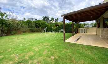 Imagem 3: Casa de condomínio para aluguel e venda possui 317 metros quadrados com 3 quartos