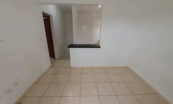 Imagem 4: Sobrado em Condomínio no Samambaia, Primeira Casa com Sacada, Apenas 200 Metros da Pista