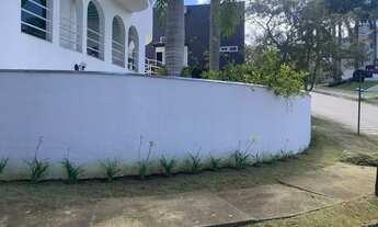 Imagem 3: Casa para aluguel e venda possui 350 metros quadrados com 4 quartos, sendo 2 suítes