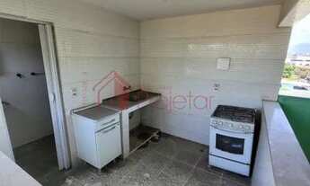 Imagem 5: Triplex com 04 Quartos sendo 01 Suíte e Closet - Acabamento Semi-Novo