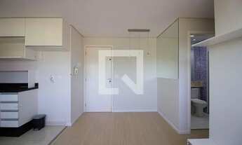 Imagem 4: Apartamento para Aluguel - Vila Carmosina, 2 Quartos, 47 m2