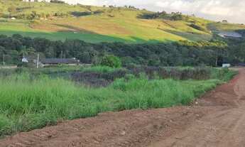 Imagem 4: Terreno com boa topografia no interior de sp