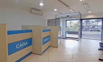 Imagem 3: Ampla loja com frente para a Av Assis Brasil e aprox. 345m² privativos