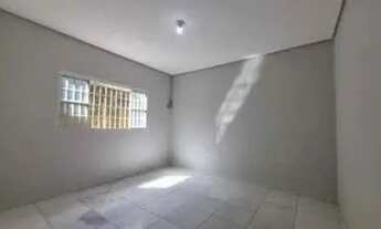 Imagem 5: Casa à venda portão todo fechado