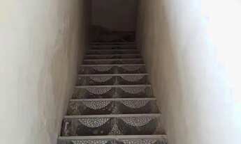 Imagem 3: Casa com 40m², 02 quartos sendo um deles uma suíte, 01 banheiro, cozinha, sala, área de se