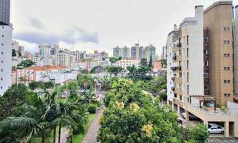 Imagem 4: Apartamento de 2 dormitórios com garagem no bairro Petrópolis