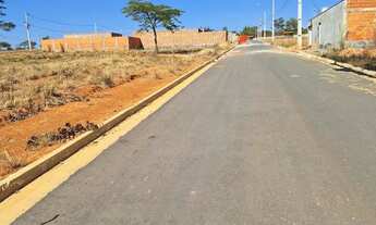 Imagem 2: 2 lotes juntos !