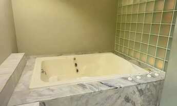 Imagem 4: Apartamento para venda tem 252 metros quadrados com 3 quartos em Seminário - Curitiba - Pa