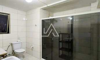 Imagem 5: APARTAMENTO SEMIMOBILIADO NO CENTRO PARA LOCAÇÃO COM 02 DORMITÓRIOS, SENDO 01 SUÍTE, SALA