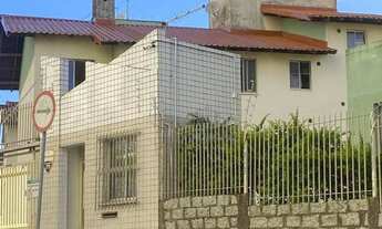 Imagem 3: Apto Térreo 02 Dorms com móveis, prox ao centro de Florianópolis SC