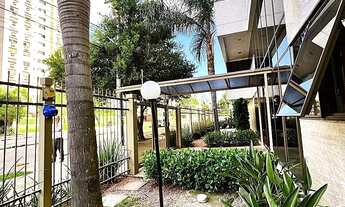 Imagem 3: Apartamento 2 dormitórios semimobiliado com box duplo e Infra no Menino Deus