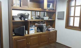 Imagem 7: Casa para aluguel, 5 quartos, 2 suítes, 12 vagas, Centro - Uberlândia/MG