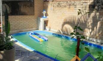 Imagem 3: Casa para venda tem 230 metros quadrados com 3 quartos em Madri - Palhoça - SC