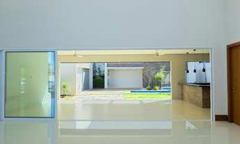 Imagem 7: Térrea para venda tem 585 metros quadrados com 4 quartos