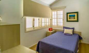 Imagem 7: Linda residência localizada em região nobre, plana e muito arborizada - Bairro Santa Monic