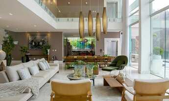 Imagem 3: Casa incrível, em condomínio fechado de Nova Lima. À venda, no modo porteira fechado (fica