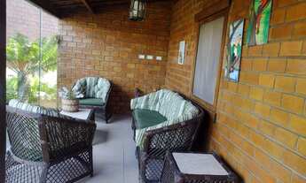 Imagem 2: Casa de condomínio para aluguel possui 245 metros quadrados com 4 quartos