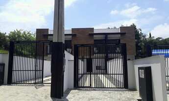 Imagem: Sobrado Geminado para Venda no Bairro Glória