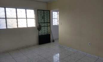 Imagem: Alugo casa no primeiro andar