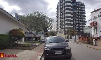 Imagem 2: CASA NO CENTRO DE FLORIANÓPOLIS