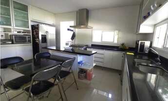 Imagem 3: Casa de condomínio para venda com 750 metros quadrados com 5 quartos