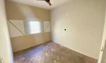 Imagem 5: Casa para venda no bairro Campos Elíseos com 02 dormitórios