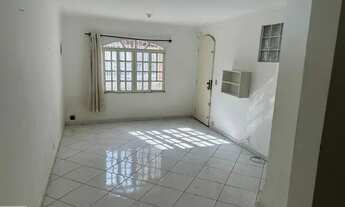 Imagem 2: Sobrado em rua sem saída, próximo a USP, condução e comércio