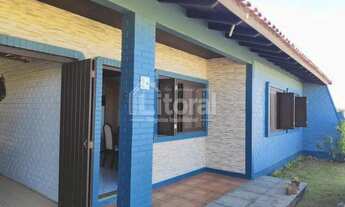 Imagem 2: Ótima residência com 04 dormitórios, próxima ao Centro de Imbé