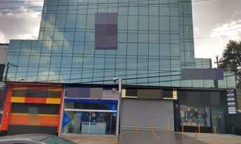 Imagem 2: Sala com 68m² como uma ótima localização