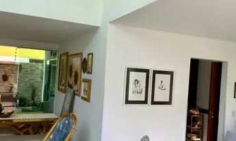 Imagem 2: Linda Casa 4/4 em Miragem (Buraquinho) próximo à Praia!