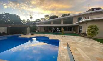 Imagem 3: Casa de condomínio para aluguel possui 460 metros quadrados com 4 quartos