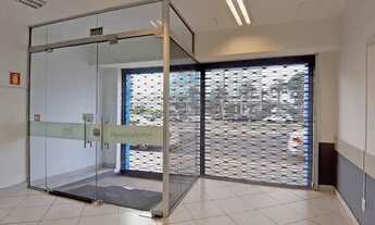 Imagem 6: Ampla loja com frente para a Av Assis Brasil e aprox. 345m² privativos