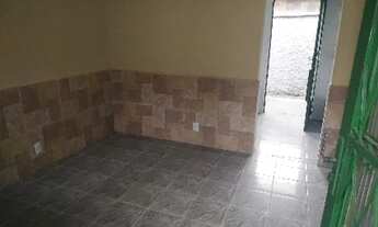Imagem 6: Casa para aluguel possui 55 metros quadrados com 2 quartos em Tribobó - São Gonçalo - RJ