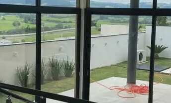 Imagem 2: Casa de condomínio sobrado para venda tem 308 metros quadrados com 4 quartos