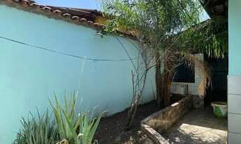 Imagem: CASA COM DOIS BARRACAO A VENDA SETOR GARAVELO