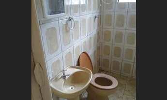 Imagem 7: Kitnet com área de serviço e um quarto toda murada