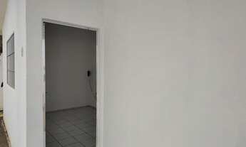 Imagem 3: Casa de condomínio térrea para aluguel possui 80 metros quadrados com 3 quartos