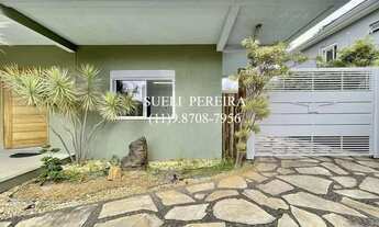 Imagem 6: Casa de condomínio para aluguel possui 586 metros quadrados com 4 quartos