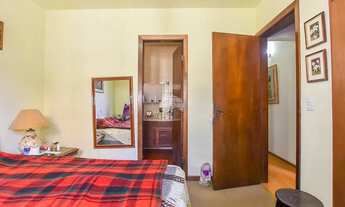 Imagem 2: Casa térrea para venda no bairro Mossunguê em curitiba